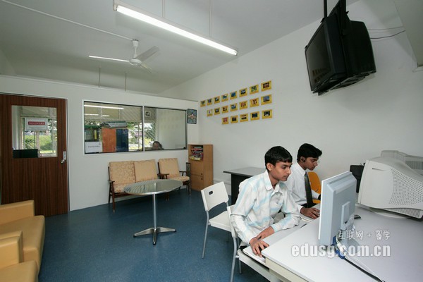 ��͢��ѧ�¼���У�����רҵ����