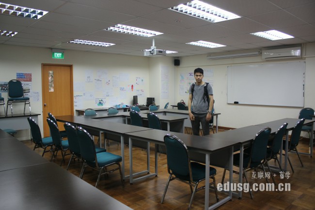 ��͢�Ƽ���ѧ�¼��·�У����רҵ