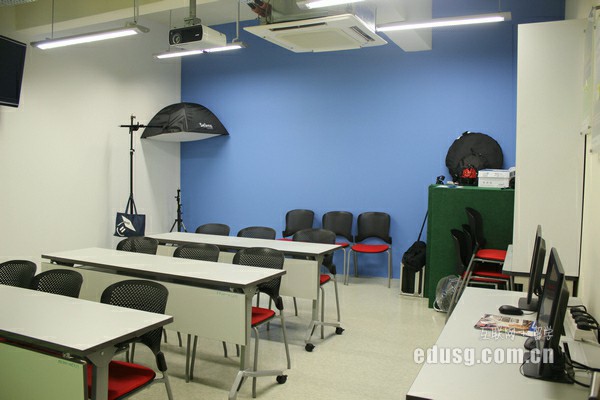 �¼��¹�����չѧԺ��ѧרҵ