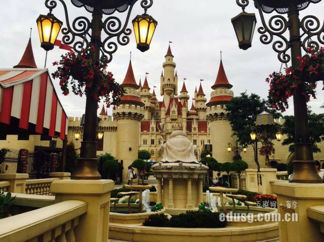 �¼��´�ѧ��ѧѡ���ĸ�ѧУ��