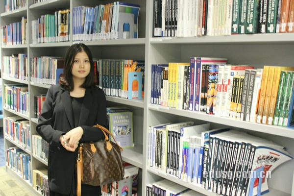 �¼��¹�����չѧԺ��ѧ���׾�ҵ��