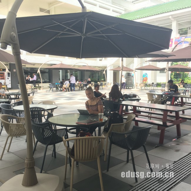 �¼�������ҽѧרҵ�ĸ�ѧУ��