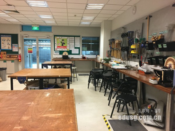 �¼�����ѧ����רҵ