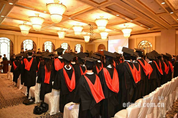 �¼�����ѧѧУ�ĸ���