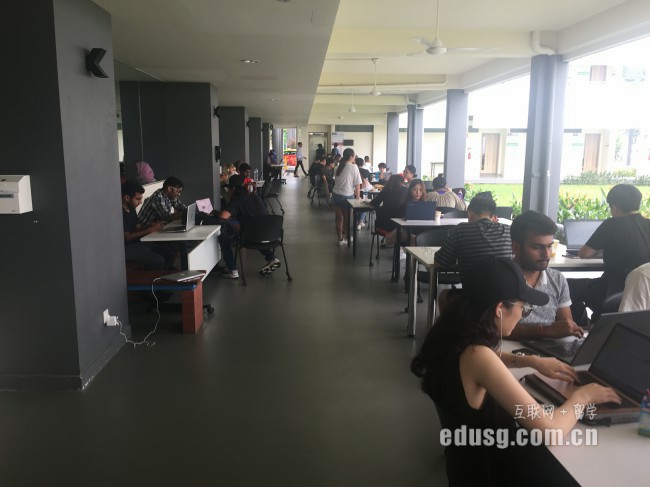 ���޿�͢�Ƽ���ѧ�¼��·�У