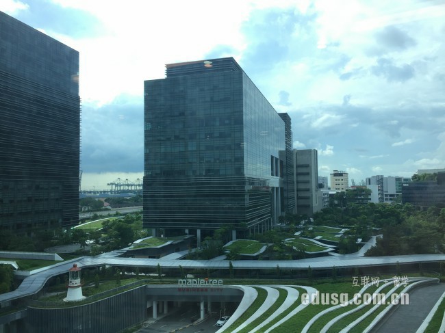 �¼�����ѧѧУѡ��