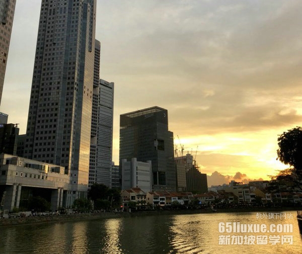 �¼��¿�͢��ѧ����רҵ