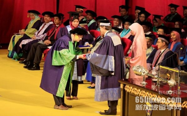 马来亚大学qs世界大学排名