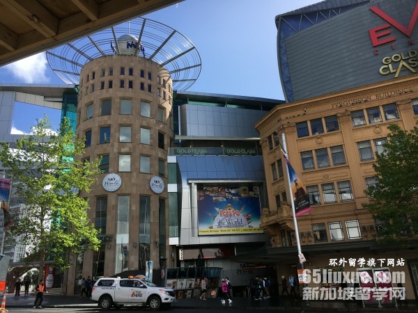 ��������ѧ��еרҵ