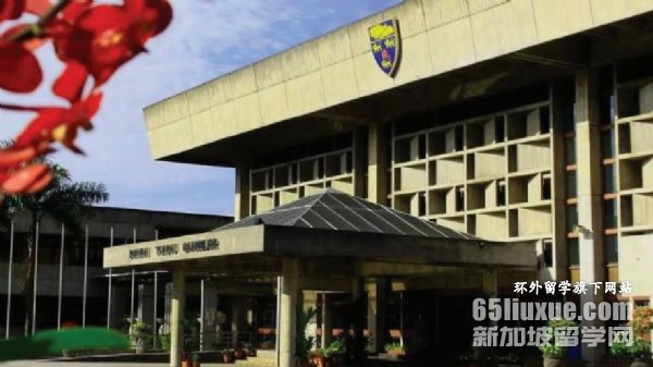 �����Ǵ�ѧ��������