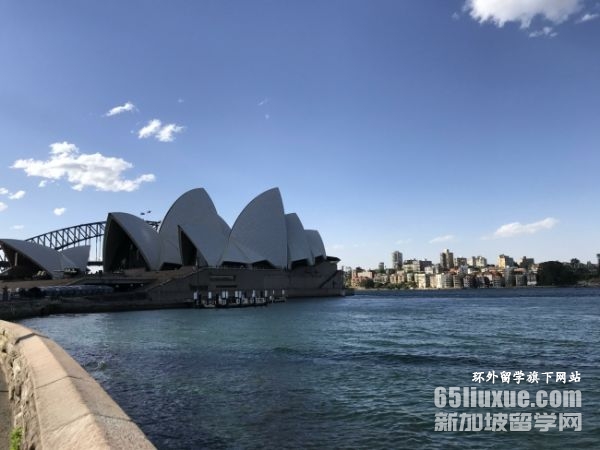 �Ĵ�������ѧ�����о�������Ǯ