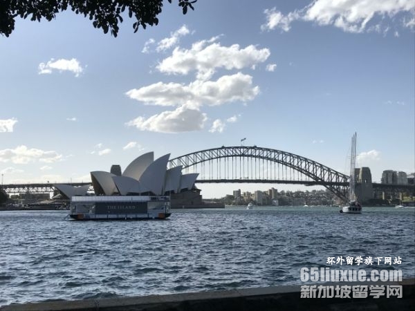 �Ĵ����ǲ�ʿ����