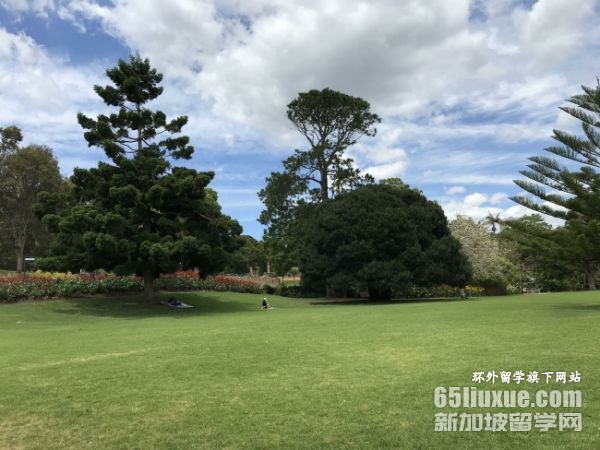 澳大利亚的麦考瑞大学
