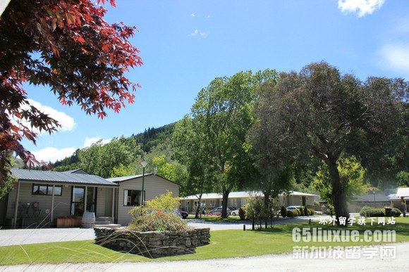 奥克兰大学留学的费用