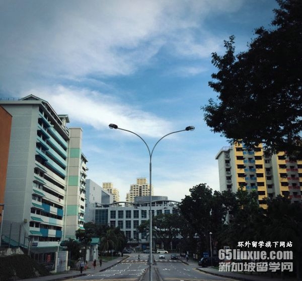 �¼��¹�����ѧ��е����˶ʿ