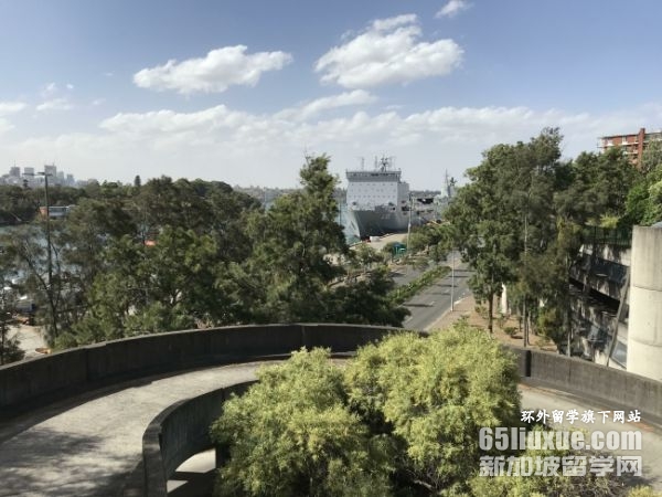 �Ĵ����ǲ�ʿ����