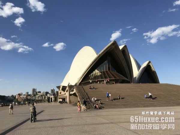 �Ĵ����ǹ�����ѧ��˼