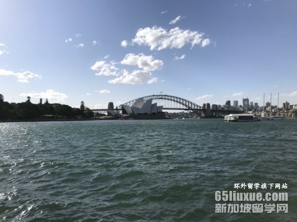 澳大利亚读会计硕士几年