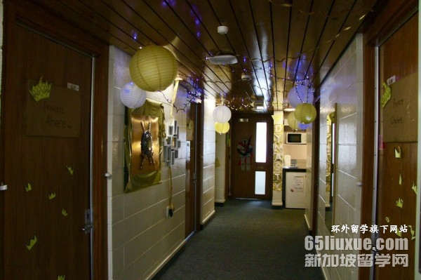 ������������ѧ����Ǯ